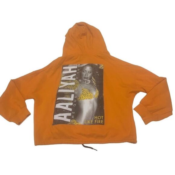 Vintage Cropped Aliyah Graphic Hoodie - Picture 1 of 9